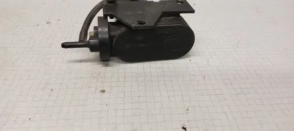 Audi A6 S6 C4 4A Vacuum pump 811907325