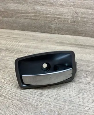BMW 7 E65 E66 Front door interior handle 7024304