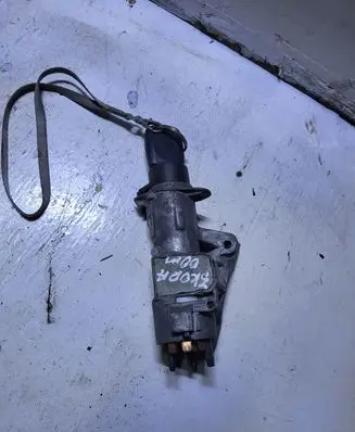 Skoda Octavia Mk1 (1U) Ignition lock 4B0905851C
