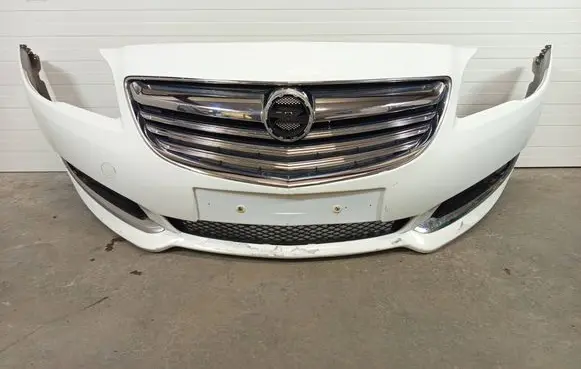 Opel Insignia A Front bumper ZDERAKINSIGIA