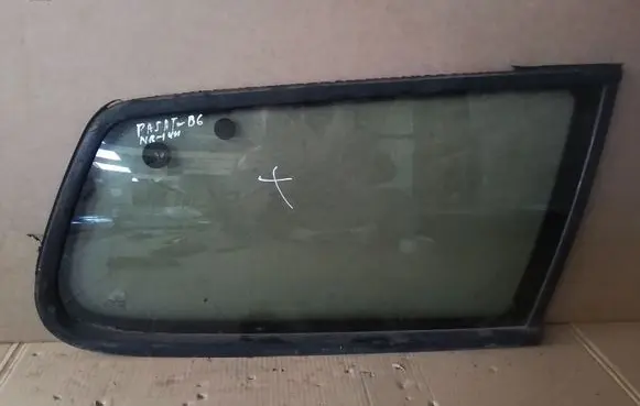 Volkswagen PASSAT B6 Rear side window 43R00021