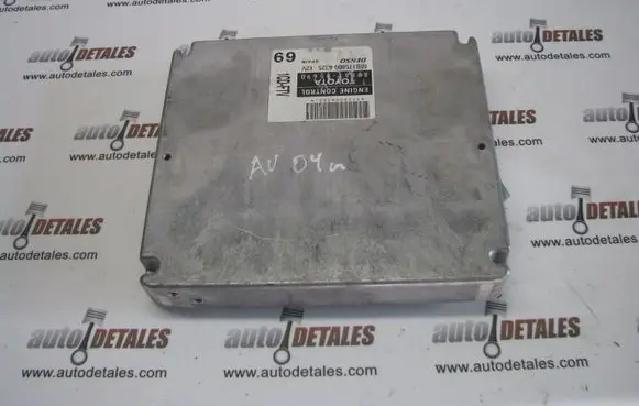 Toyota Avensis T250 Engine control unit/module 8966105690