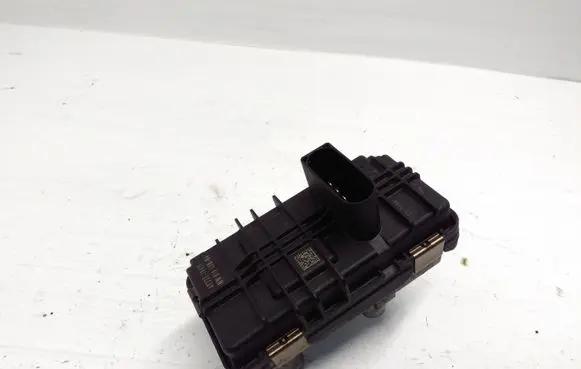 BMW 5 F10 F11 Turbine electric control actuator 4933519411 6NW01043004
