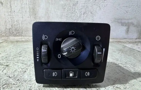 Volvo V50 Light switch 30669736 04W35T