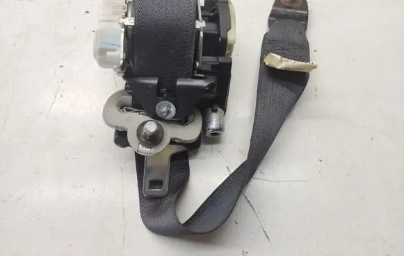 Chrysler Grand Voyager V Front seatbelt 34007733A 33041780B 3307492B