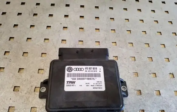 Audi A6 S6 C6 4F Hand brake control module 4F0907801B 4F0910801D