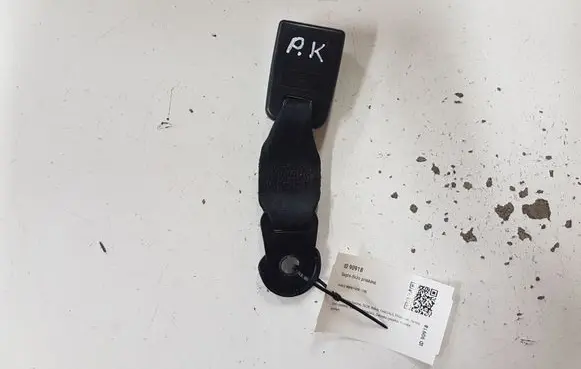 Ford C-MAX I Front seatbelt buckle 3M51R60044AF