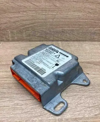 Renault Laguna I Airbag control unit/module 8200018830 550804400