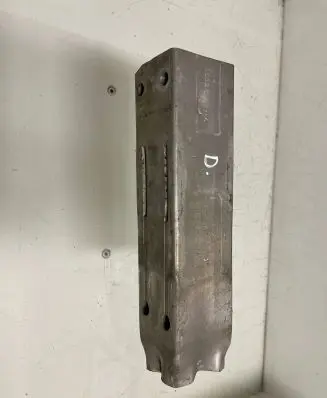 Audi A6 S6 C6 4F Front bumper mounting bracket 4F0807134