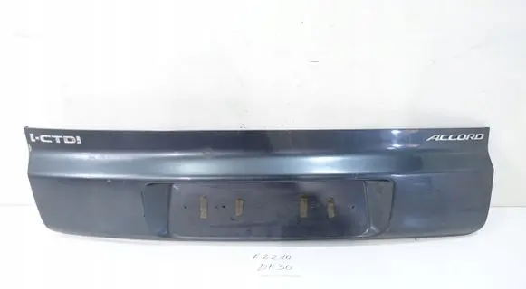 Honda Accord Truck tailgate 