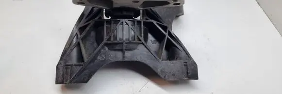 Peugeot 3008 II Engine mount bracket 9820297580