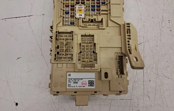 Hyundai i30 Fuse module 91955S0040 S00402102241238 1321224296