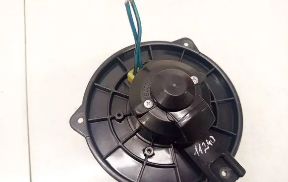 Toyota Avensis T250 Heater fan/blower 194000