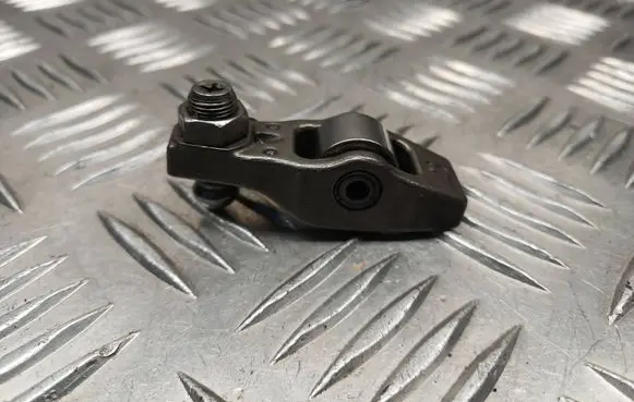 Mitsubishi Pajero Valve rocker arm 