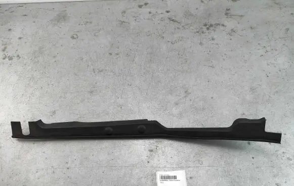 Audi A4 S4 B9 Fender end trim 8w0820581a