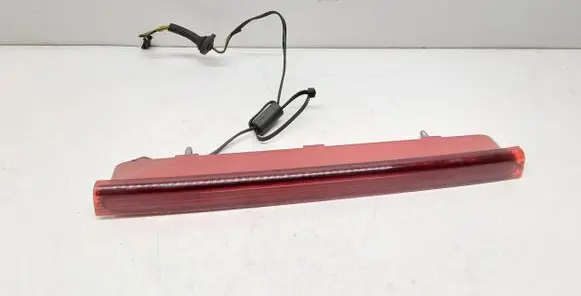 Volvo V40 Third/center stoplight