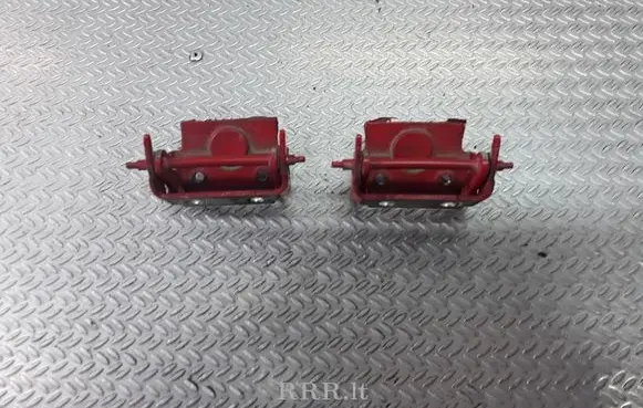 Ford Fiesta Tailgate/trunk/boot hinge