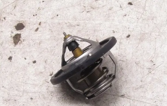 Hyundai i10 Thermostat/thermostat housing 