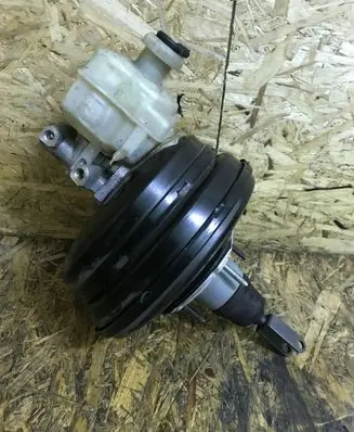 Land Rover Discovery 3 - LR3 Brake booster SJJ500010