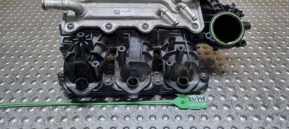 Seat Ibiza V (KJ) Intake manifold 04C129711F 04C145749A