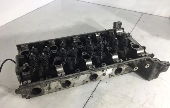 Peugeot Boxer Engine head 6C106090AE K4TEA