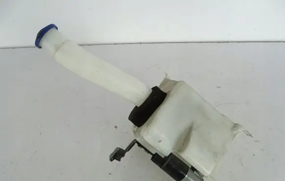 Ford Ranger Windshield washer fluid reservoir/tank AB3917613 ACAB3917613BC