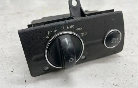 Mercedes-Benz E W211 Light switch 2115450104