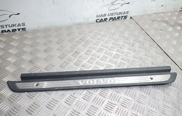 Volvo S40, V40 Front sill trim cover 30818422 30818426 30818430