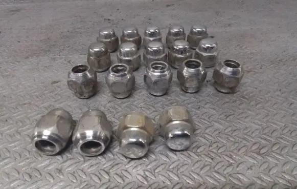 Nissan Qashqai Nuts/bolts 