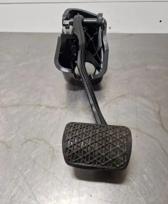 Mercedes-Benz E W213 Brake pedal A2052920415 A2222940001