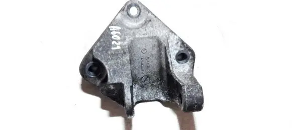 Nissan Qashqai+2 Engine mounting bracket 11332jd700
