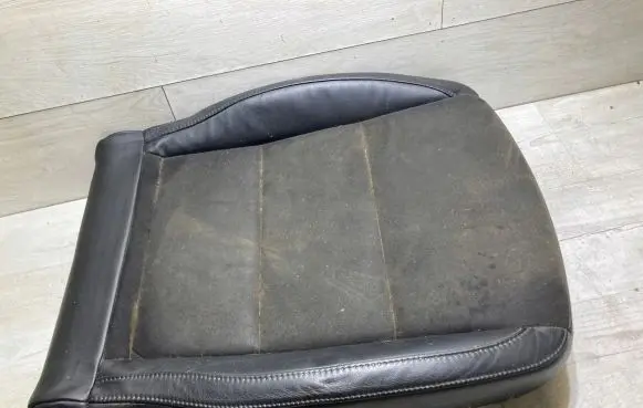 Skoda Superb B6 (3T) Driver seat console base 3t0881375a