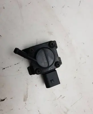 BMW 7 E65 E66 Exhaust gas pressure sensor 7789219