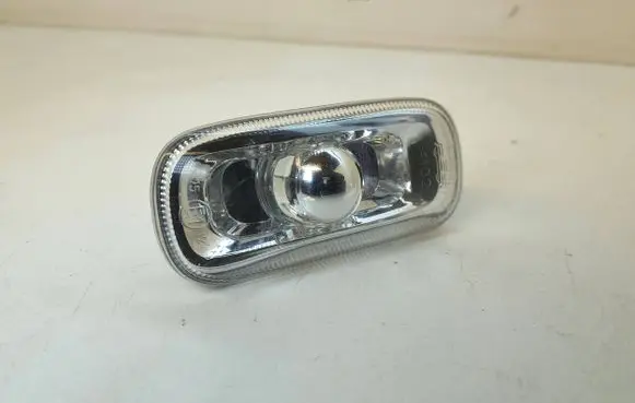 Audi A3 S3 A3 Sportback 8P Front fender indicator light 8E0949127