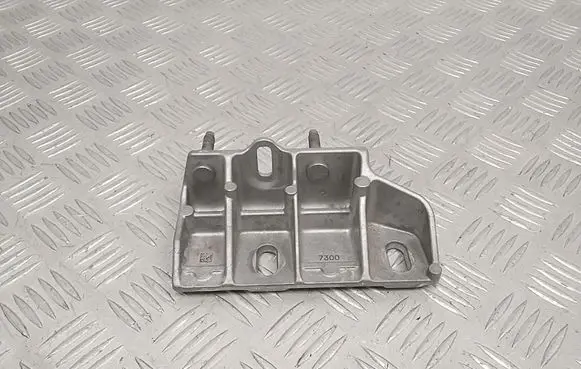 Mercedes-Benz EQE x294 Engine mounting bracket A2973307300