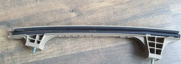 Hyundai Kona I Rear door windshield rail 83550J9000