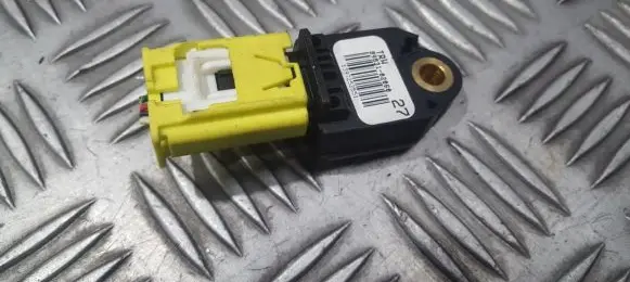 Toyota Auris 150 Airbag deployment crash/impact sensor 8983102060 89831-02060