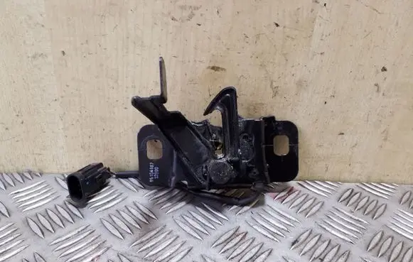 Chevrolet Orlando Engine bonnet/hood lock/catch 95184987