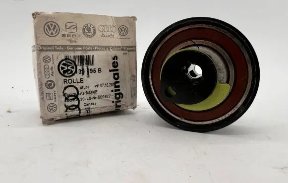Volkswagen Transporter - Caravelle T4 Alternator belt tensioner 074130195B
