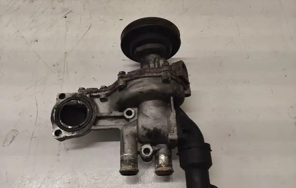 Volkswagen Sharan Water pump 037121013A