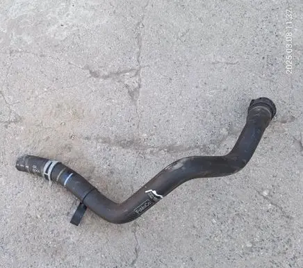 Ford Kuga II Engine coolant pipe/hose F1F16B851DE