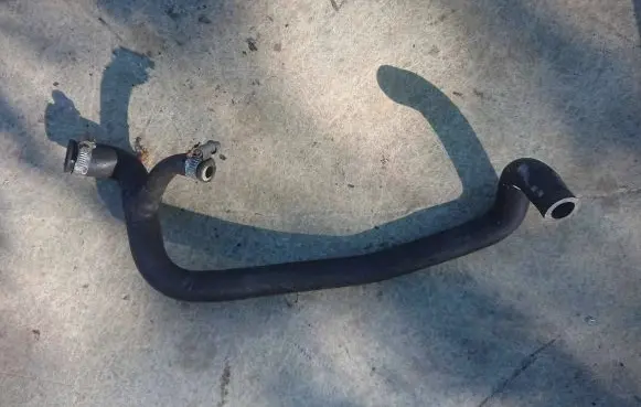 Jaguar XJ X300 Engine coolant pipe/hose 770C