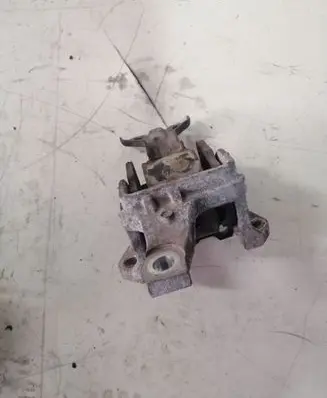 Mitsubishi Outlander Gearbox mount 7289319jkdsd43