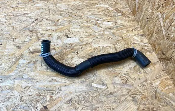Nissan Juke II F16 Engine coolant pipe/hose 215014835R