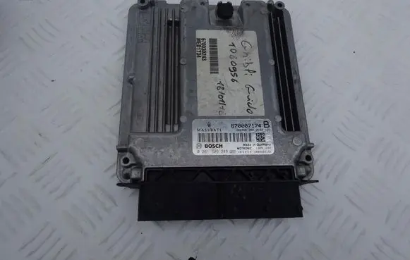 Maserati Ghibli Engine control unit/module 670007174