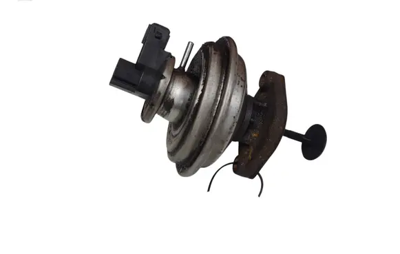 BMW 1 E81 E87 EGR valve 7801942