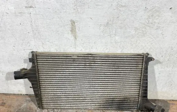 Audi A6 S6 C5 4B Intercooler air channel guide 