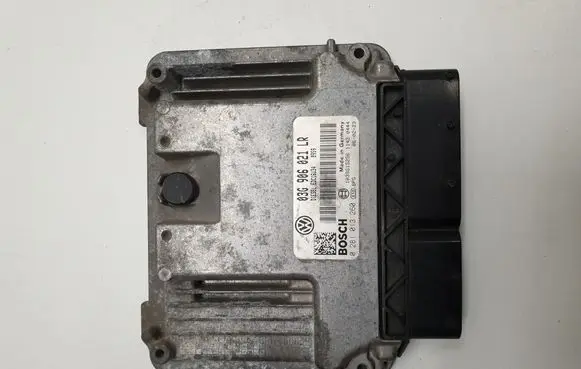 Volkswagen PASSAT B6 Engine control unit/module 03G906021LR 0281013260