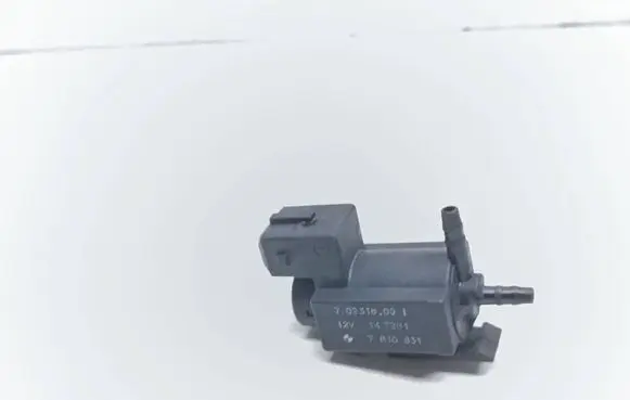 BMW 5 F10 F11 Vacuum valve 7810831
