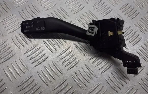 Volkswagen Golf V Indicator stalk 1K0953513A